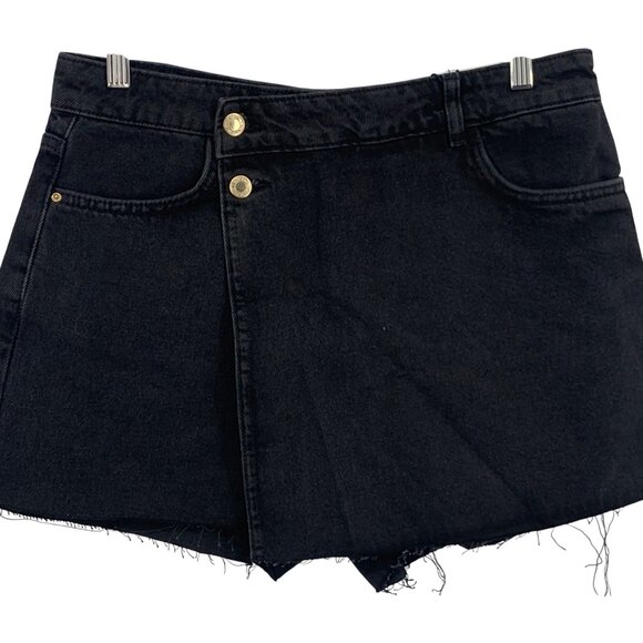 Zara Size Large L Black Denim Skort Fray Hem Gold Button Jean Short NWT New - Picture 2 of 7